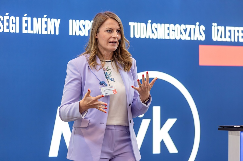 MVUK_HPC_BC_Foldszin_Julia